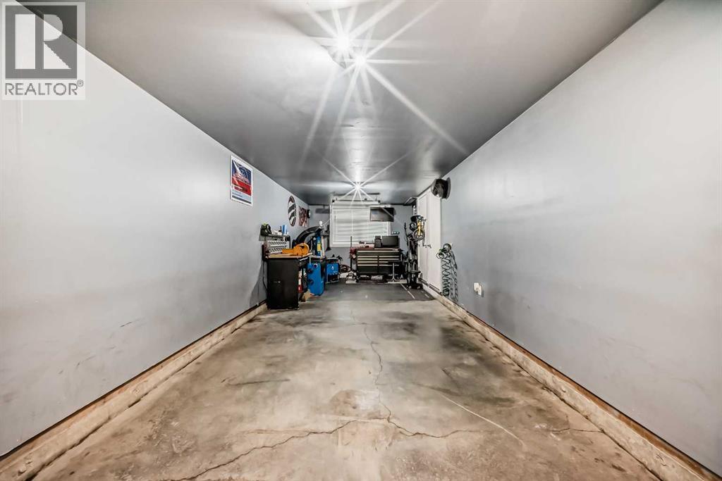 63 Legacy Path SE, Calgary, Alberta  T2X 4H9 - Photo 34 - A2280200