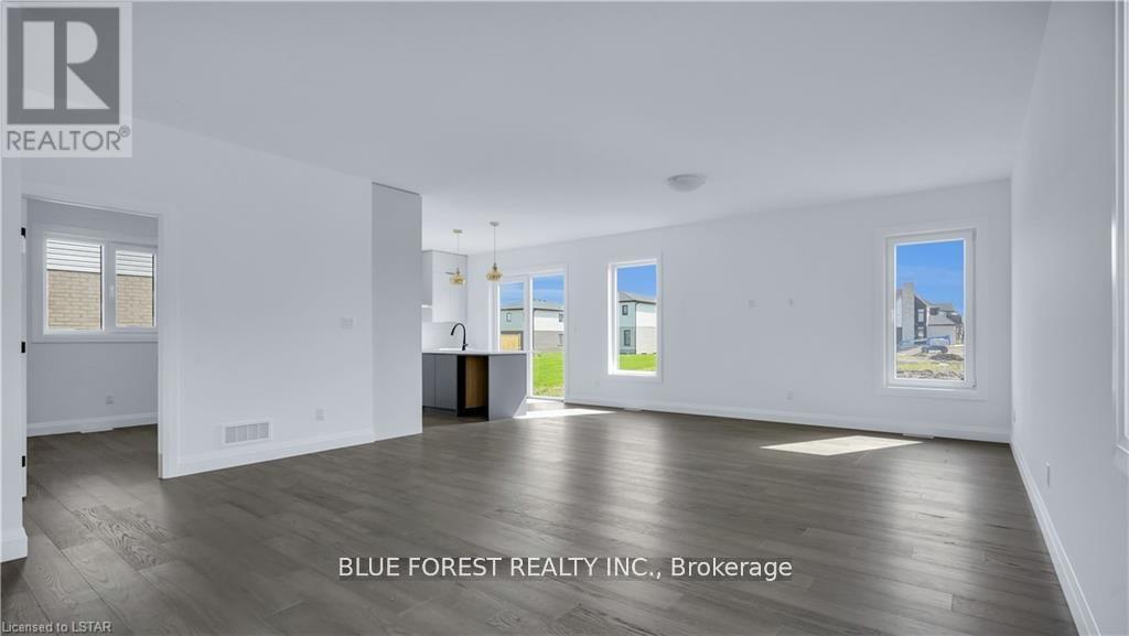 29 Poole Crescent, Middlesex Centre, Ontario  N0L 1R0 - Photo 10 - X12907810