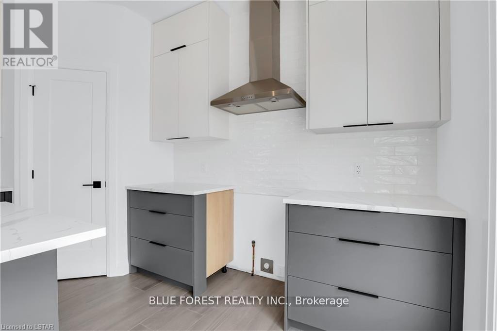 29 Poole Crescent, Middlesex Centre, Ontario  N0L 1R0 - Photo 16 - X12907810