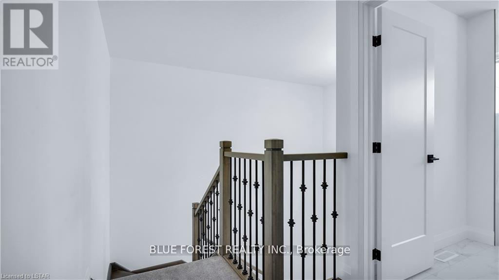 29 Poole Crescent, Middlesex Centre, Ontario  N0L 1R0 - Photo 22 - X12907810