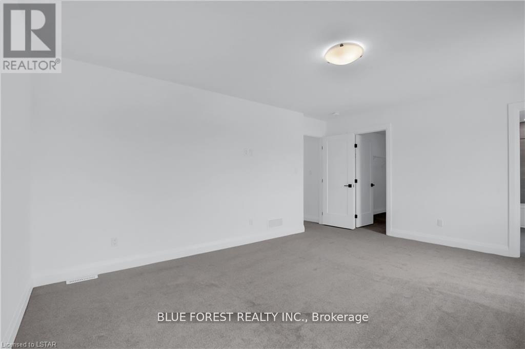 29 Poole Crescent, Middlesex Centre, Ontario  N0L 1R0 - Photo 25 - X12907810