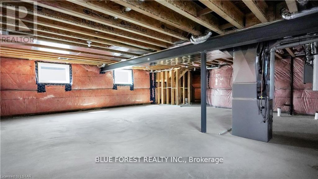 29 Poole Crescent, Middlesex Centre, Ontario  N0L 1R0 - Photo 42 - X12907810