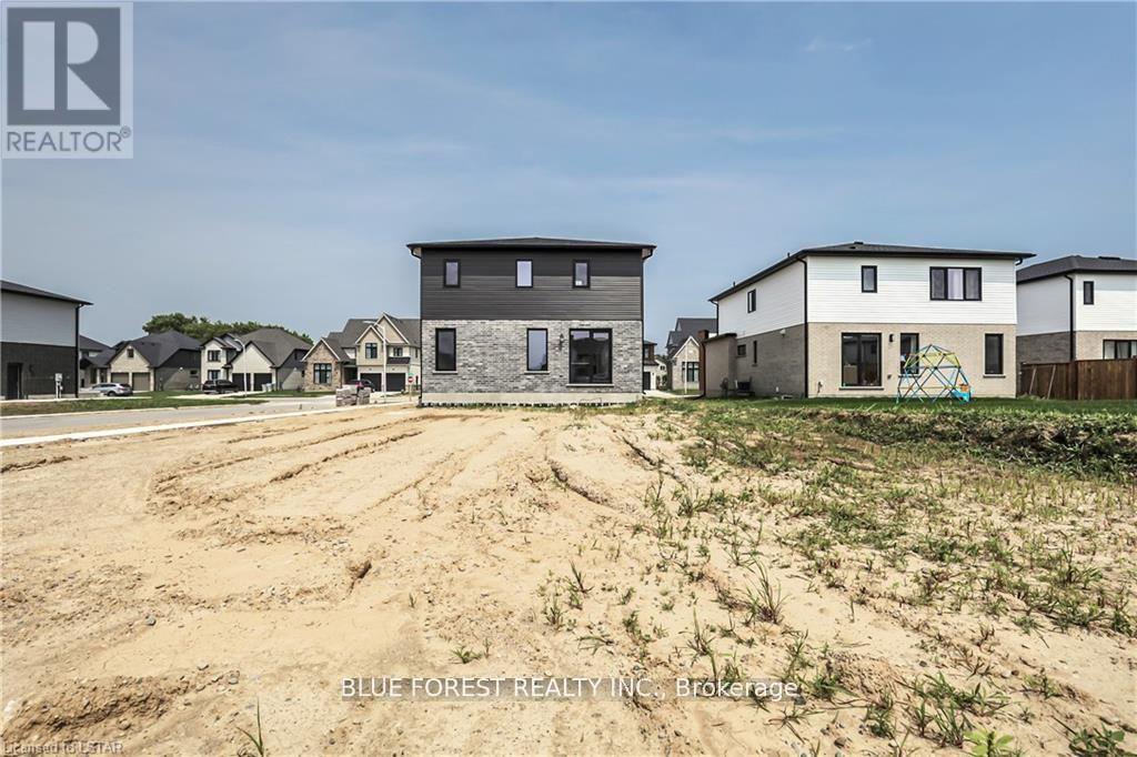 29 Poole Crescent, Middlesex Centre, Ontario  N0L 1R0 - Photo 43 - X12907810