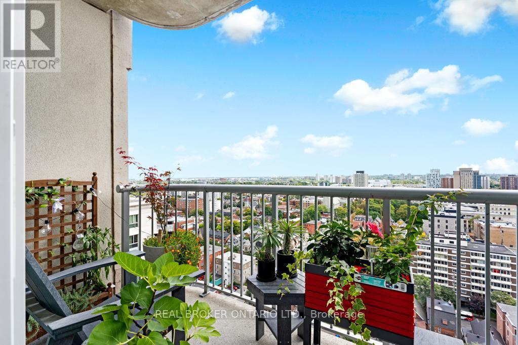 2208 - 200 Rideau Street, Ottawa, Ontario  K1N 5Y1 - Photo 12 - X12907804