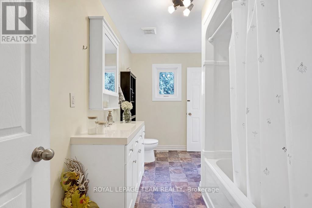 8133 County Rd 44 Road, Edwardsburgh/cardinal, Ontario  K0E 1X0 - Photo 19 - X12907818