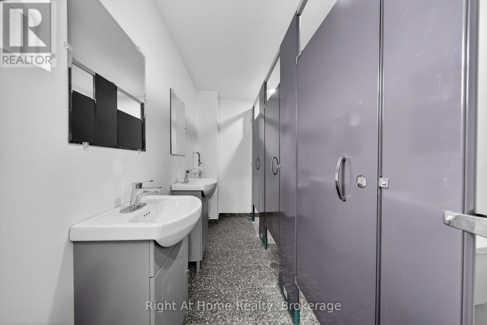 50 Earl Street, Hamilton, Ontario  L8L 6L2 - Photo 27 - X12907798