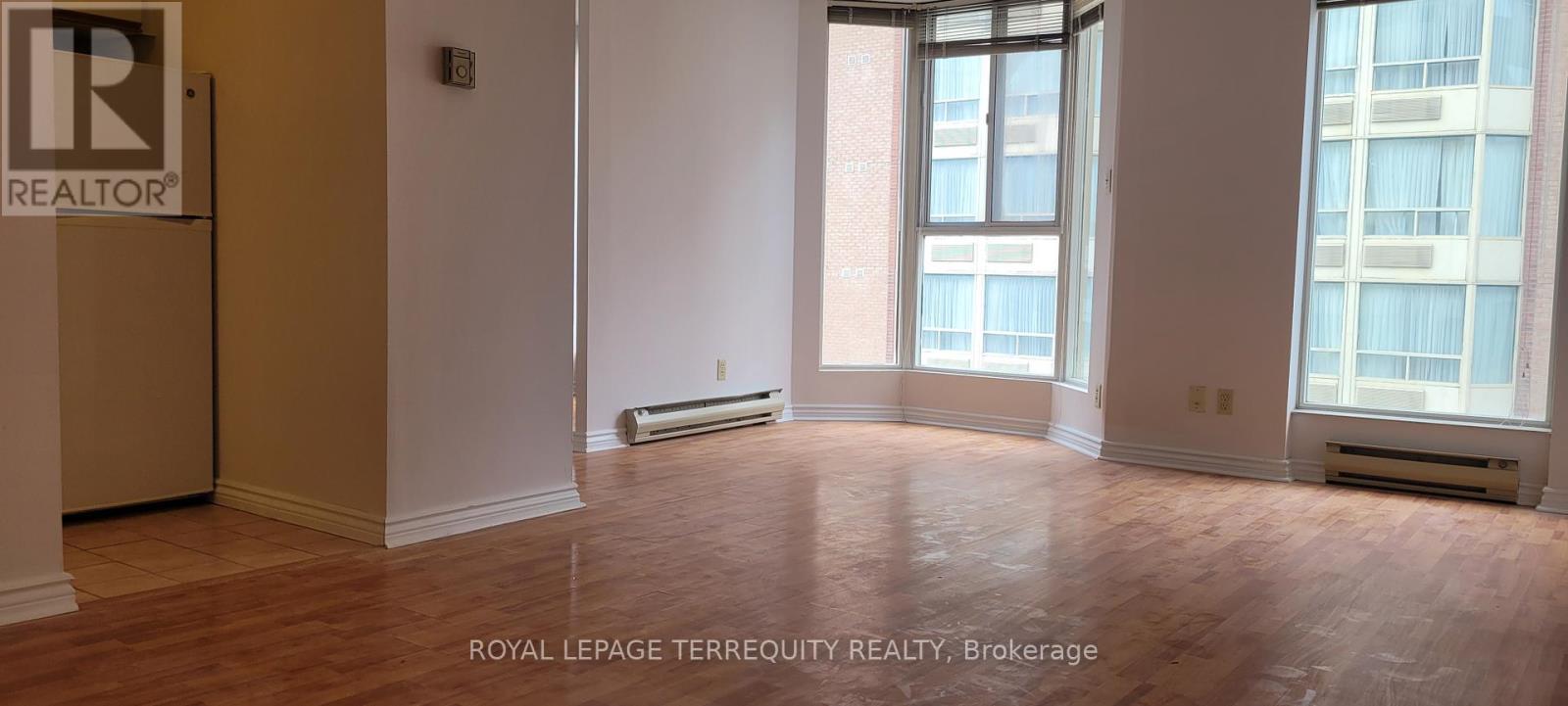 2101 - 55 Centre Avenue, Toronto, Ontario  M5G 2H5 - Photo 2 - C12907808