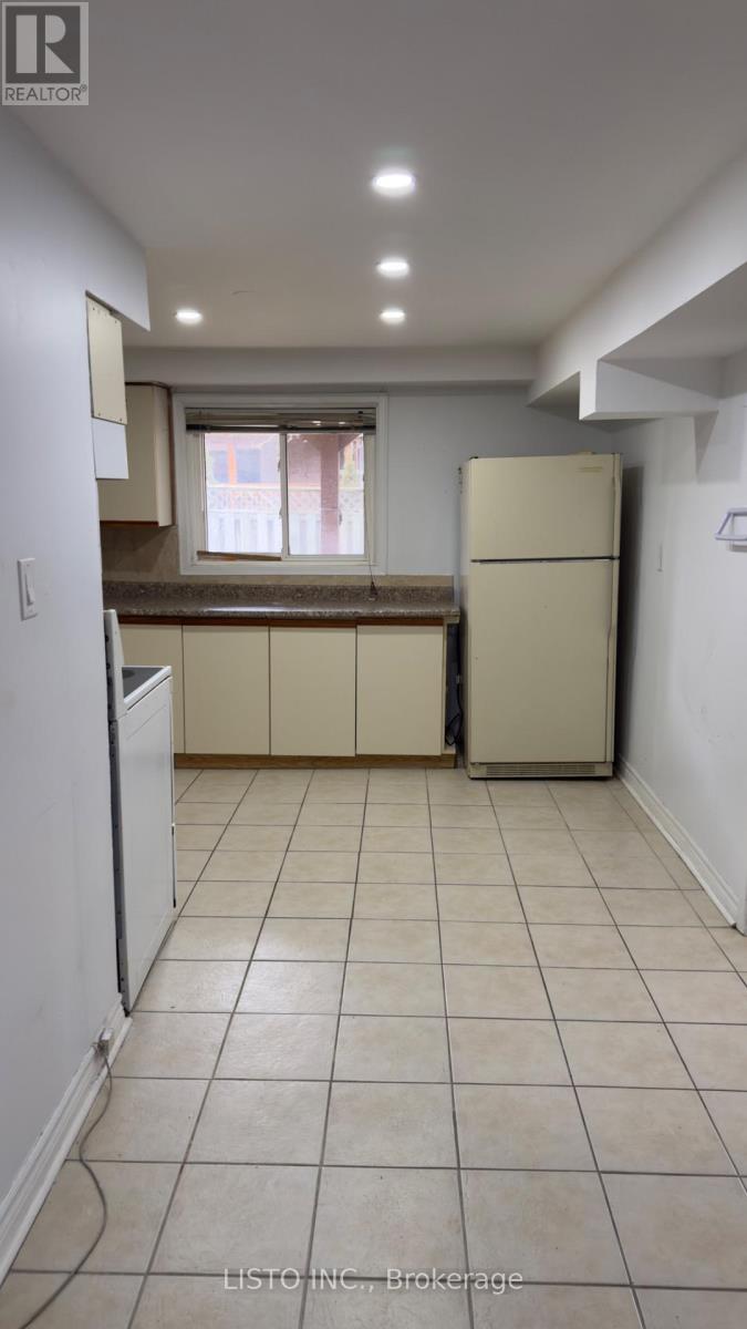 Bsmt - 37 Rotherglen Road N, Ajax, Ontario  L1T 1S8 - Photo 3 - E12907816