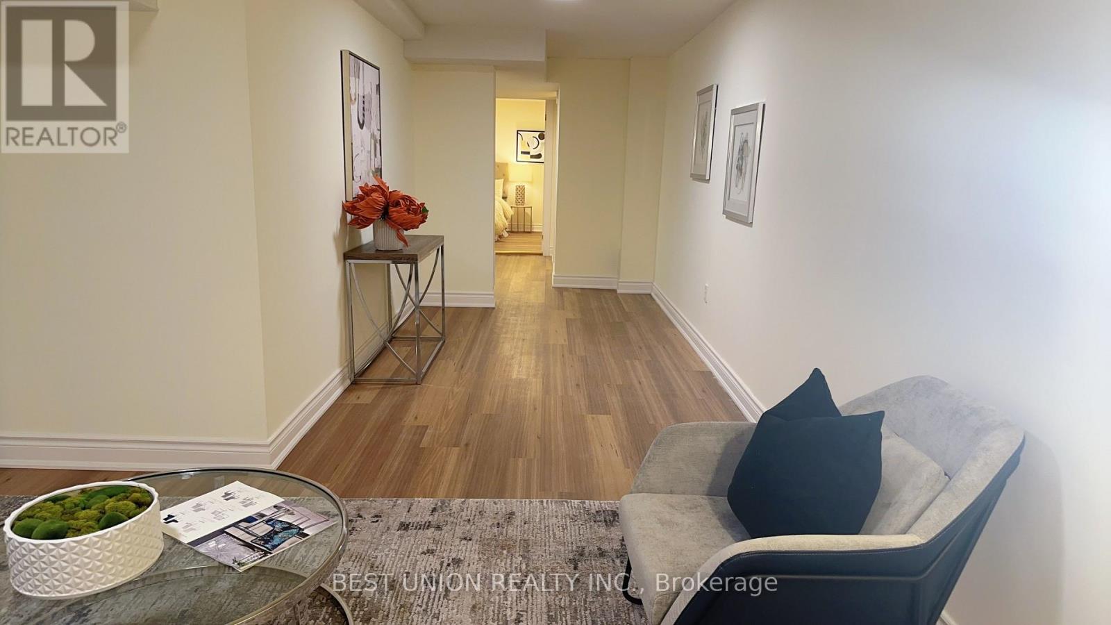 320 Country Glen Road, Markham, Ontario  L6B 1C5 - Photo 20 - N12907794