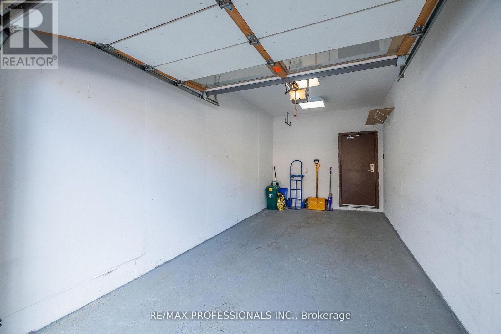 208 - 2393 Bronte Road, Oakville, Ontario  L6M 1P5 - Photo 29 - W12866294