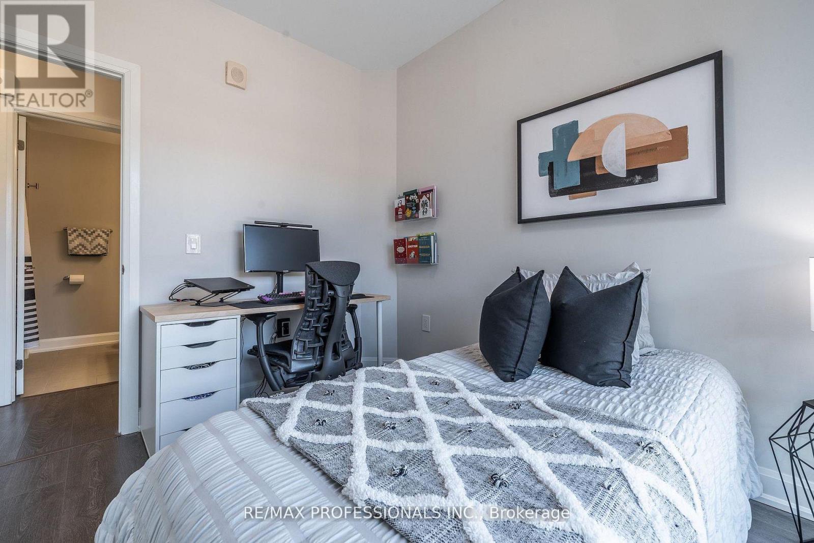 208 - 2393 Bronte Road, Oakville, Ontario  L6M 1P5 - Photo 21 - W12866294