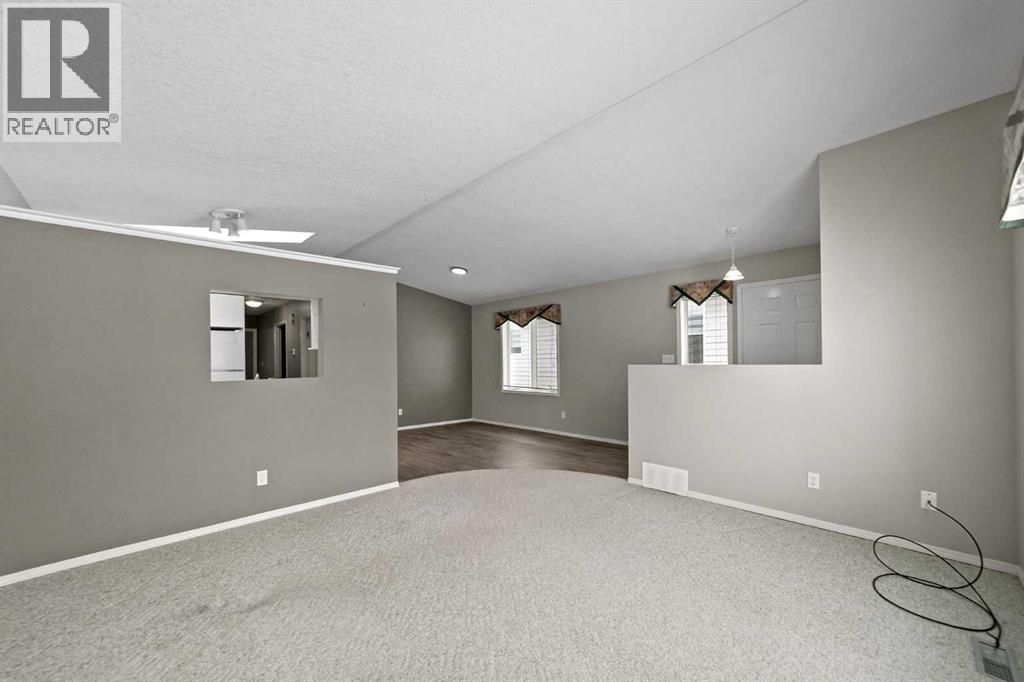 5213a 57 Street, Camrose, Alberta  T4V 2Y5 - Photo 4 - A2276601