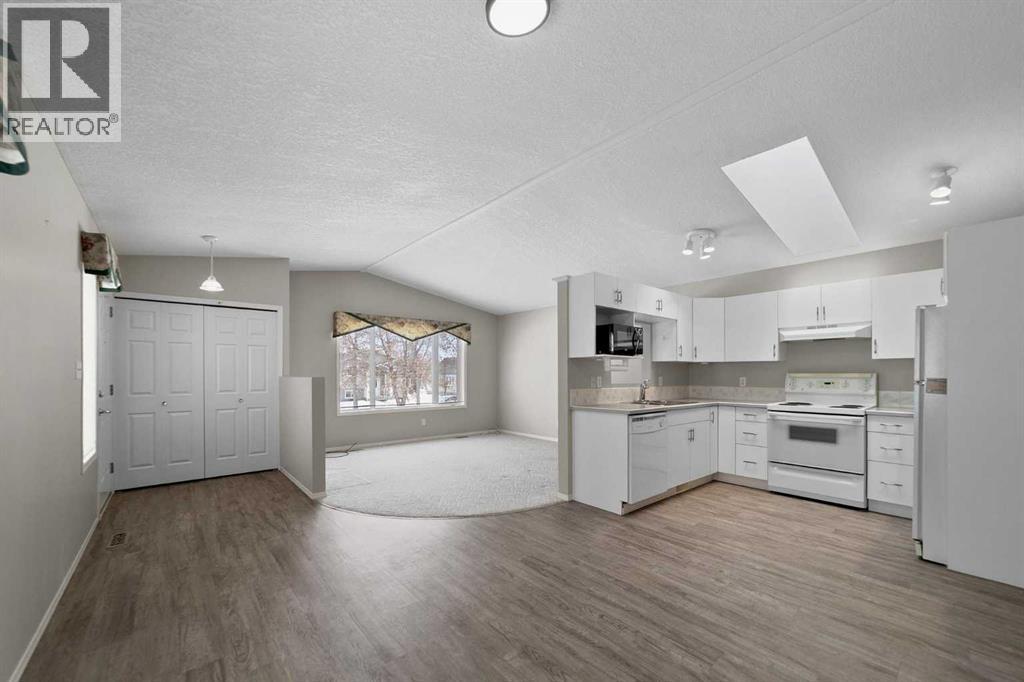 5213a 57 Street, Camrose, Alberta  T4V 2Y5 - Photo 2 - A2276601