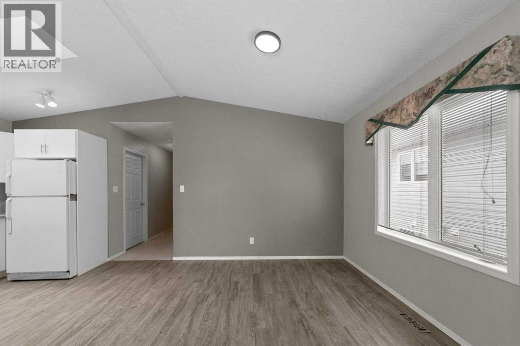 5213a 57 Street, Camrose, Alberta  T4V 2Y5 - Photo 5 - A2276601