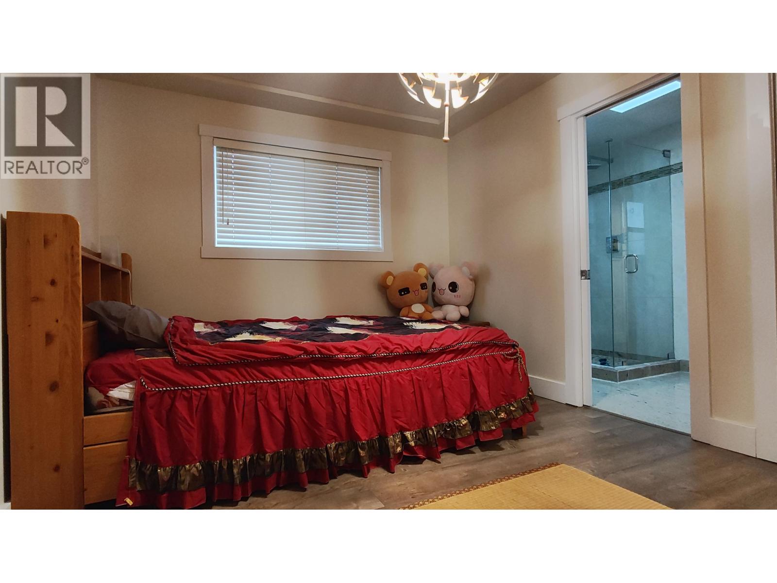 8675 Armstrong Avenue, Burnaby, British Columbia  V3N 2H4 - Photo 22 - R3101302