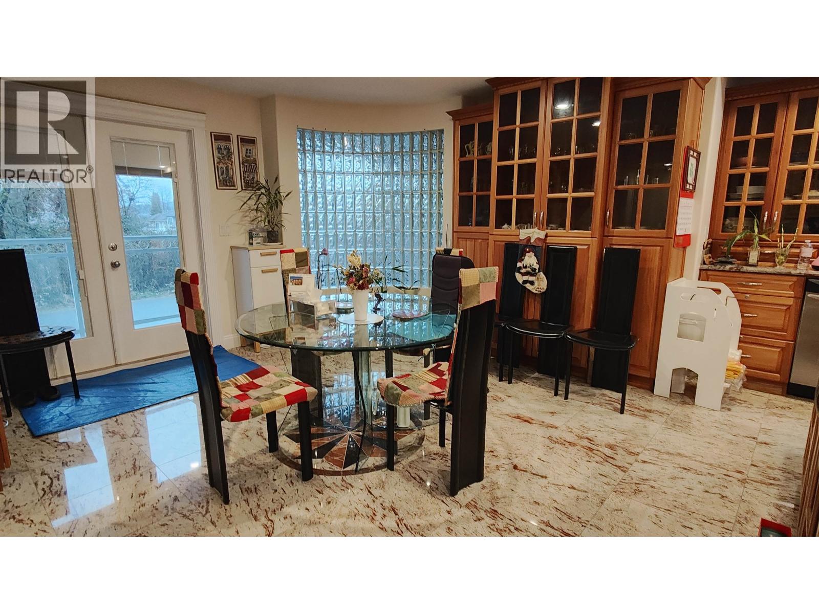 8675 Armstrong Avenue, Burnaby, British Columbia  V3N 2H4 - Photo 10 - R3101302