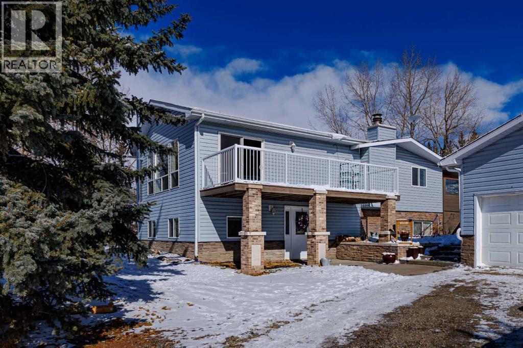 263042 Range Road 43, Rural Rocky View County, Alberta  T4C 2B1 - Photo 2 - A2292562