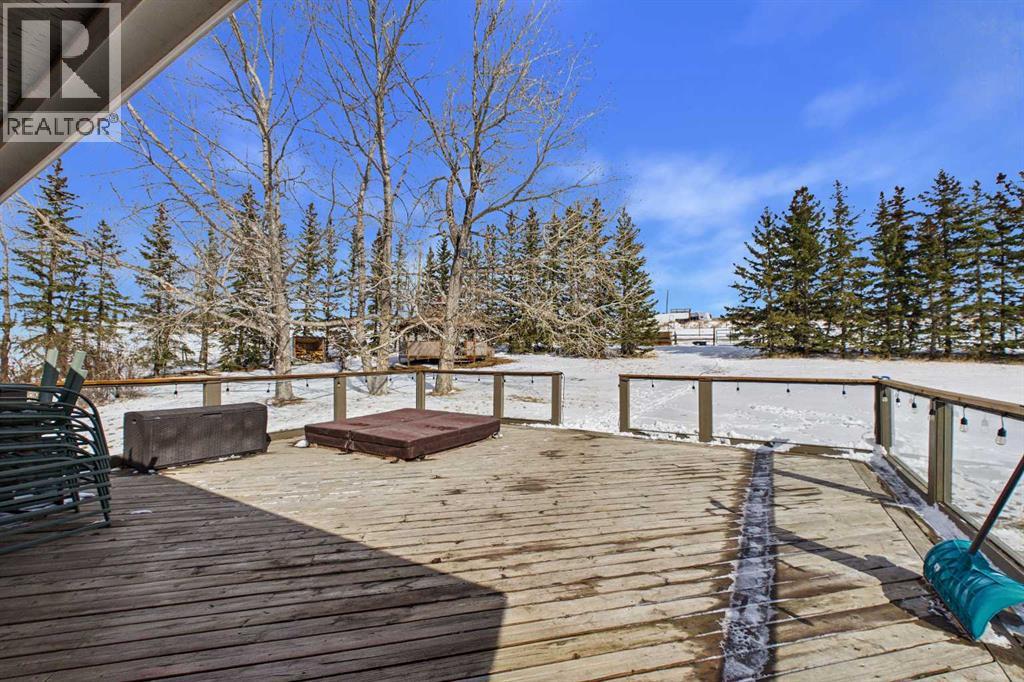 263042 Range Road 43, Rural Rocky View County, Alberta  T4C 2B1 - Photo 5 - A2292562