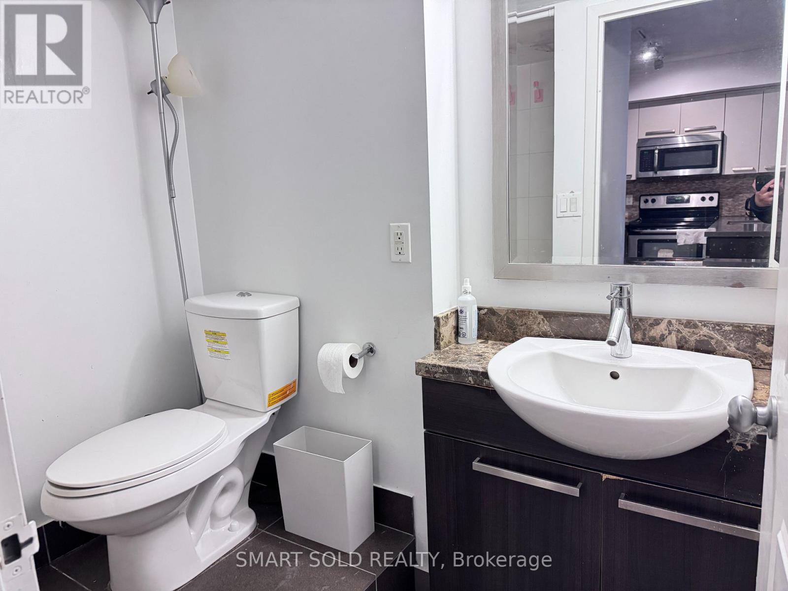 1107 - 11 St Joseph Street, Toronto, Ontario  M4Y 3G4 - Photo 10 - C12745798