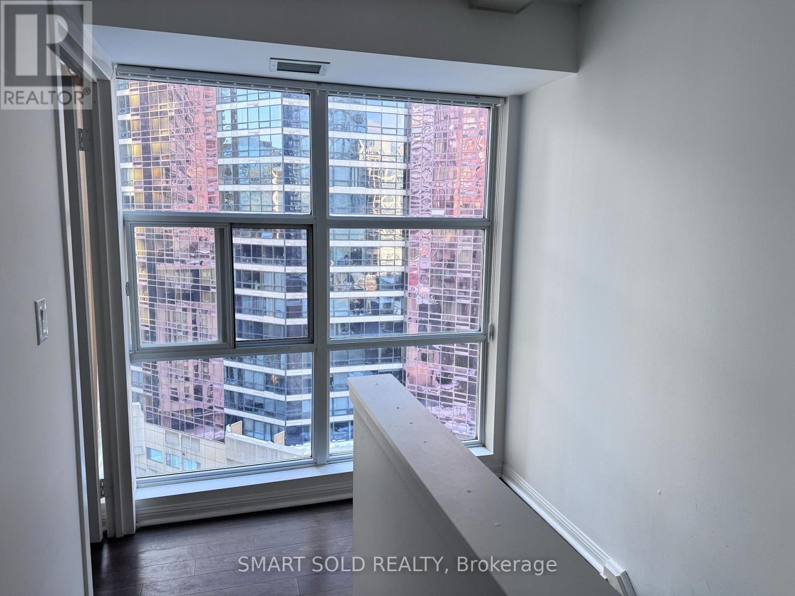 1107 - 11 St Joseph Street, Toronto, Ontario  M4Y 3G4 - Photo 18 - C12745798