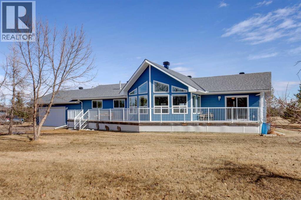 8 North Shore Court, Rural Rocky View County, Alberta  T1Z 0H4 - Photo 2 - A2295115
