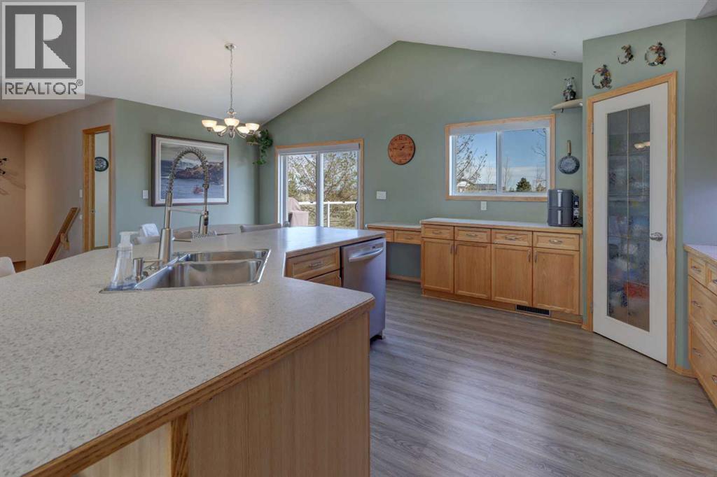 8 North Shore Court, Rural Rocky View County, Alberta  T1Z 0H4 - Photo 16 - A2295115