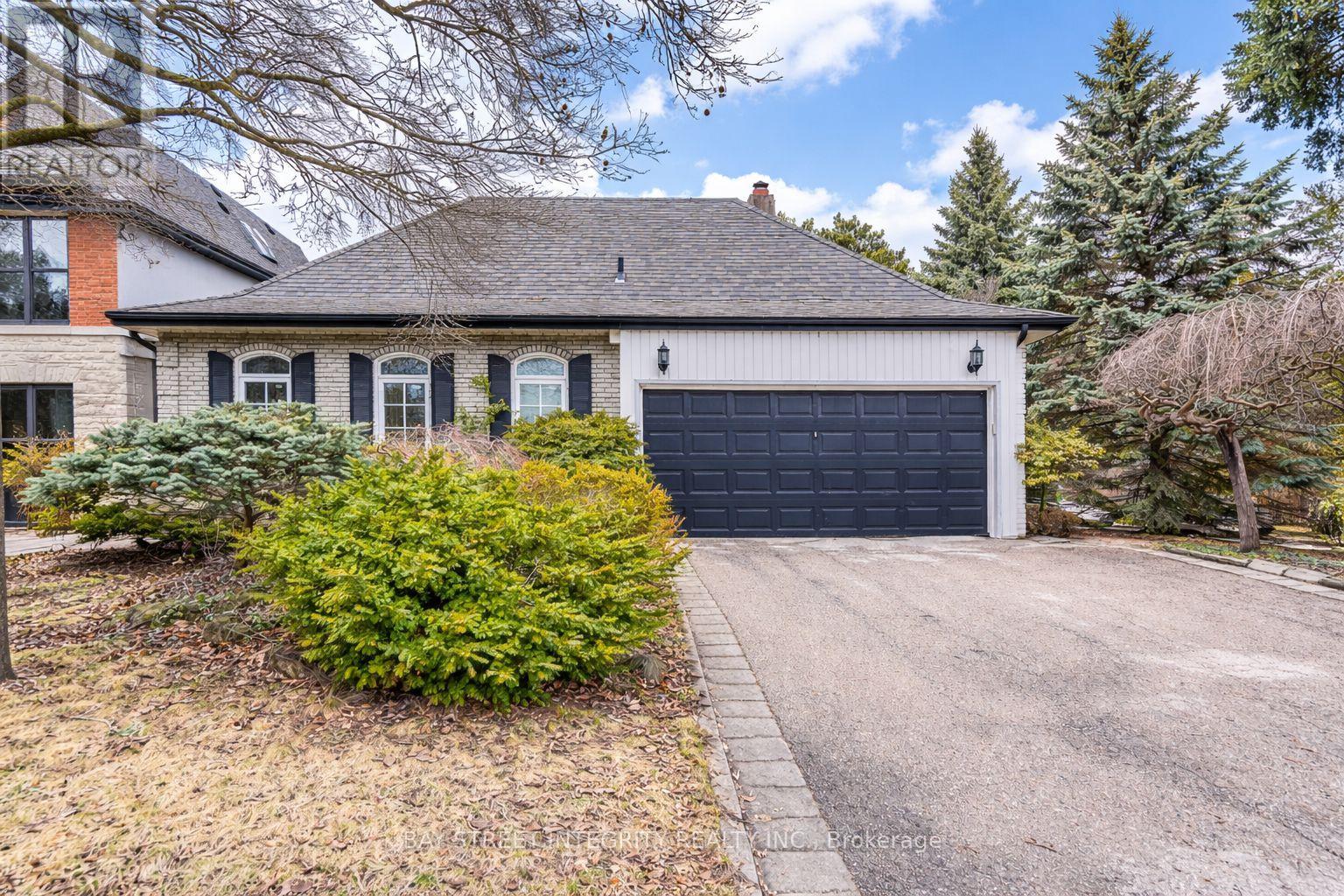 46 Caravan Drive, Toronto, Ontario  M3B 1N3 - Photo 3 - C12907828