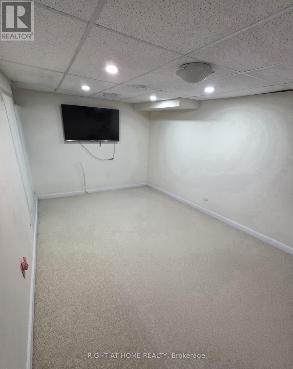 12 Whitewater Street, Whitby, Ontario  L1R 2S9 - Photo 15 - E12907830