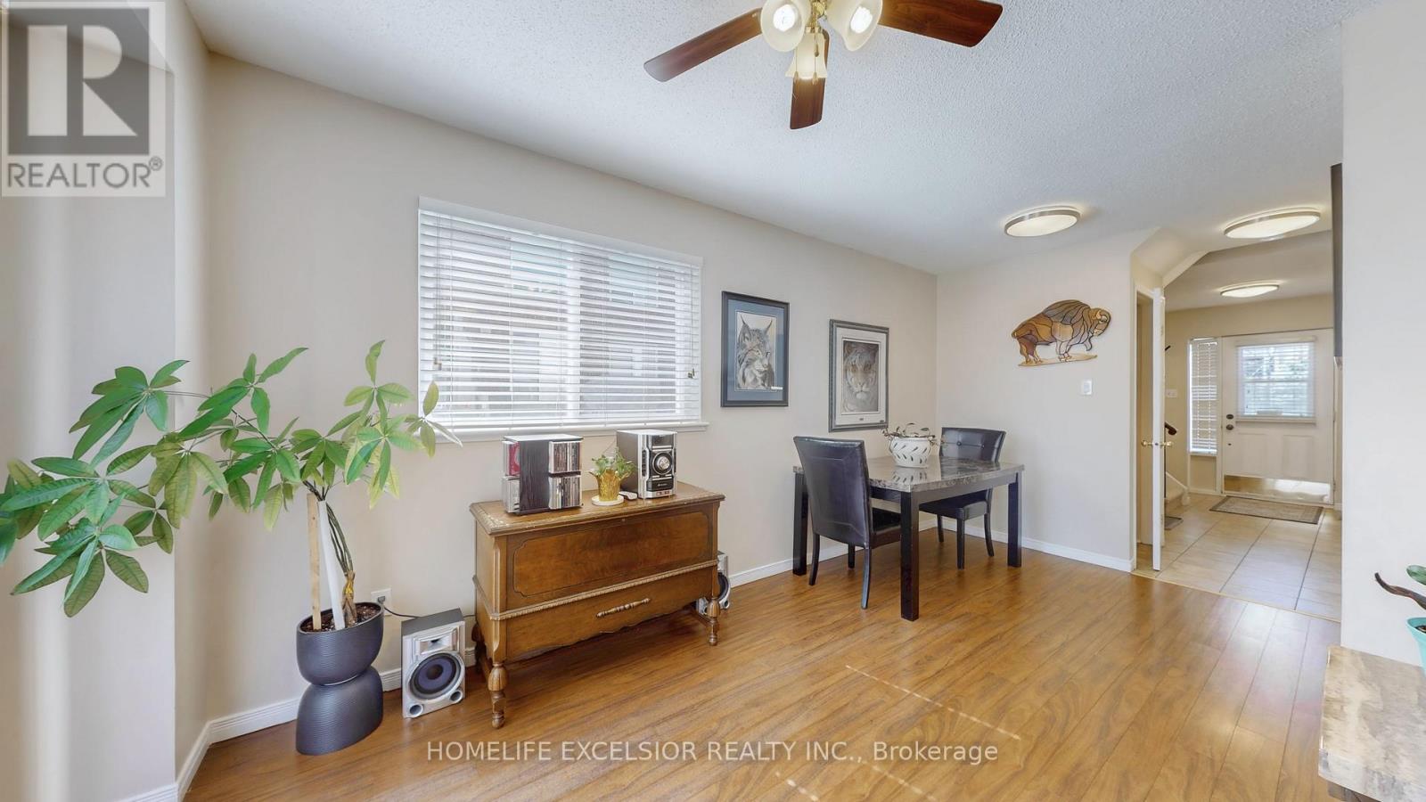 1 - 579 Gibney Crescent, Newmarket, Ontario L3X 1Y3 - Photo 10 - N12907832