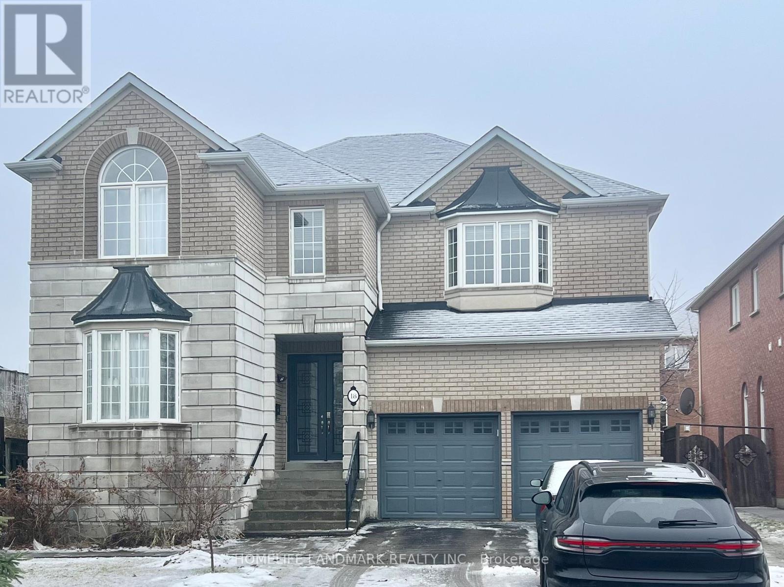 18 Fountain Court, Richmond Hill, Ontario  L4S 2K4 - Photo 2 - N12807018