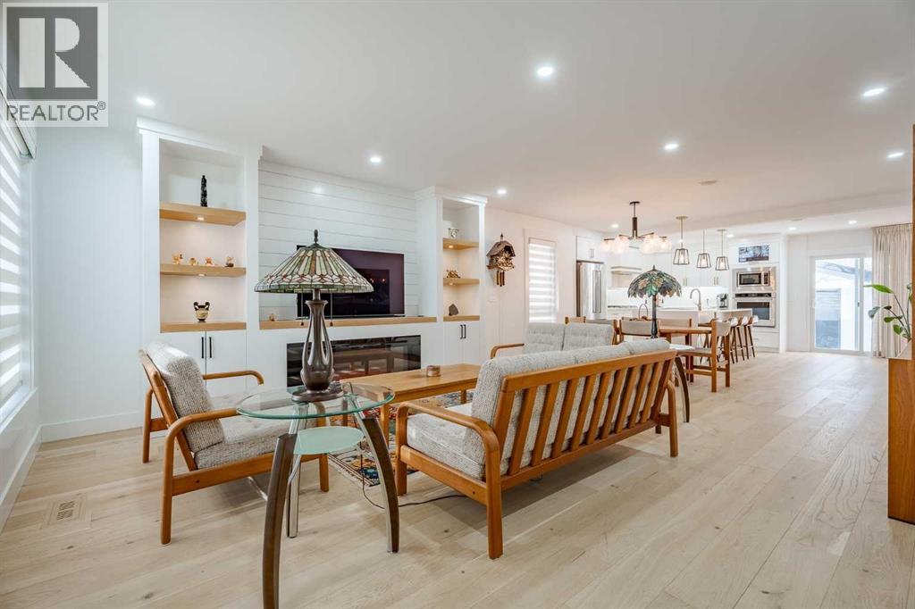 3112 Brentwood Boulevard Nw, Calgary, Alberta  T2L 1J8 - Photo 5 - A2292577