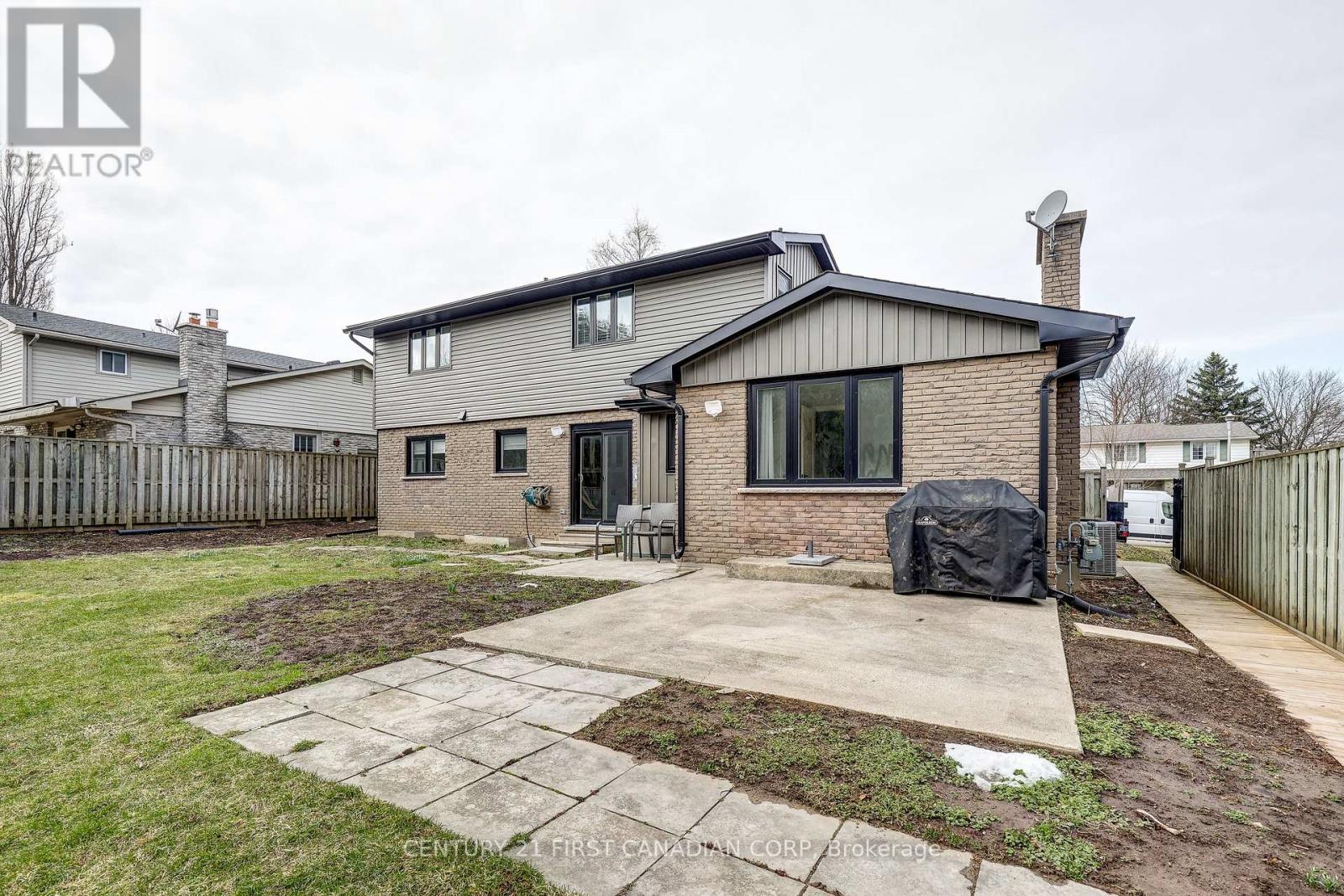 123 Hillsmount Crescent, London South, Ontario  N6K 1V6 - Photo 45 - X12907856