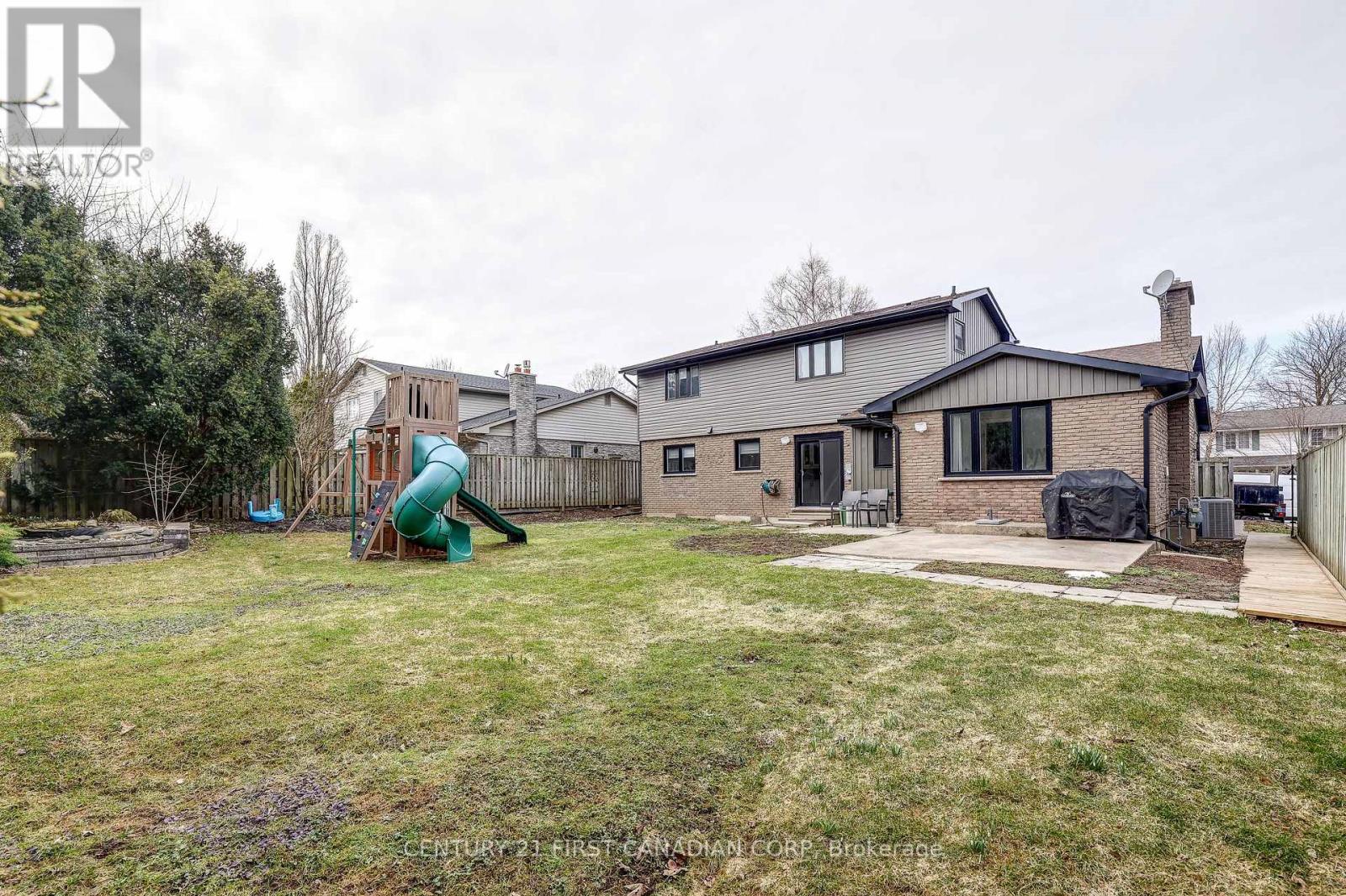 123 Hillsmount Crescent, London South, Ontario  N6K 1V6 - Photo 46 - X12907856