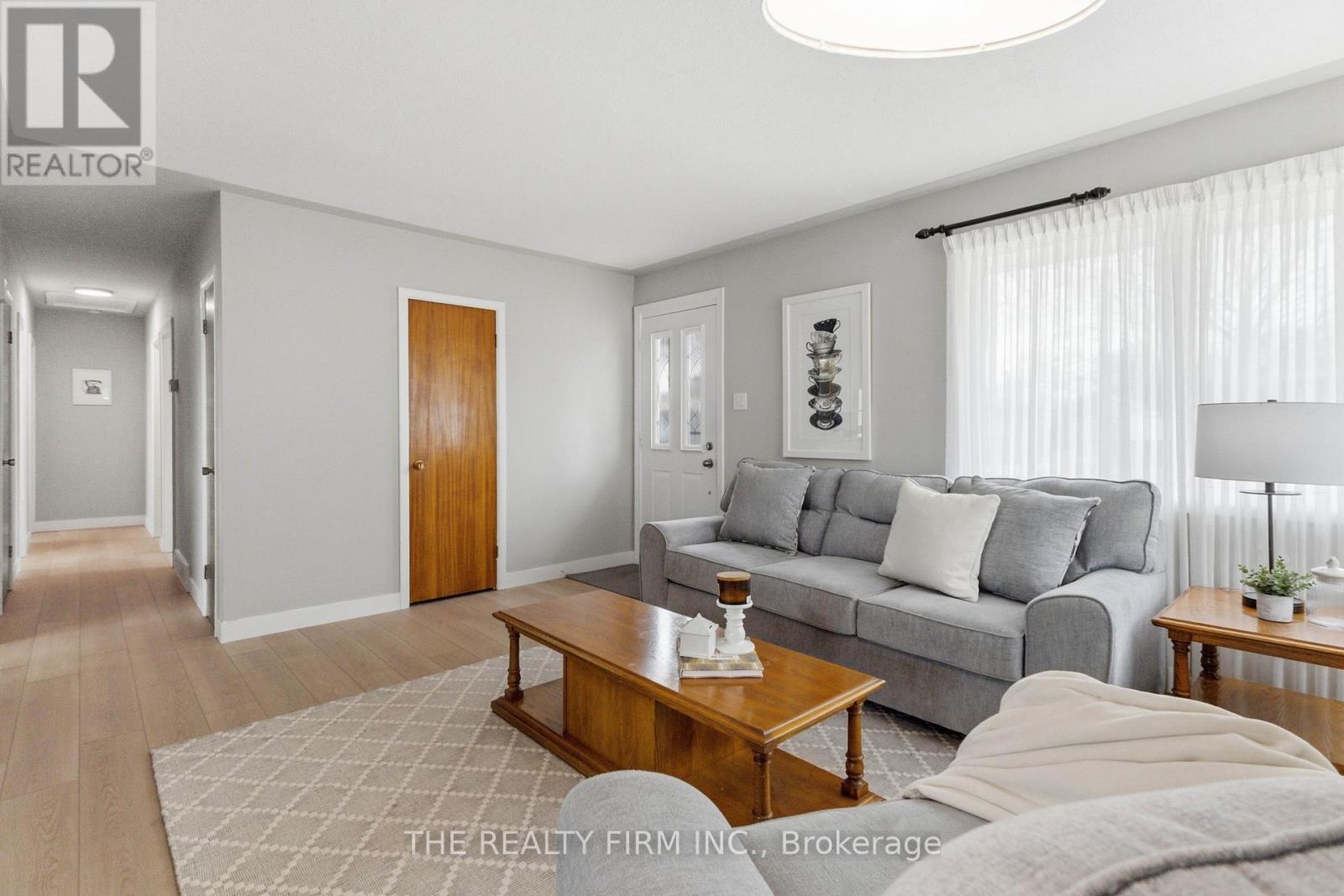 12 Curtis Avenue, London South, Ontario  N5Z 4G1 - Photo 4 - X12907888