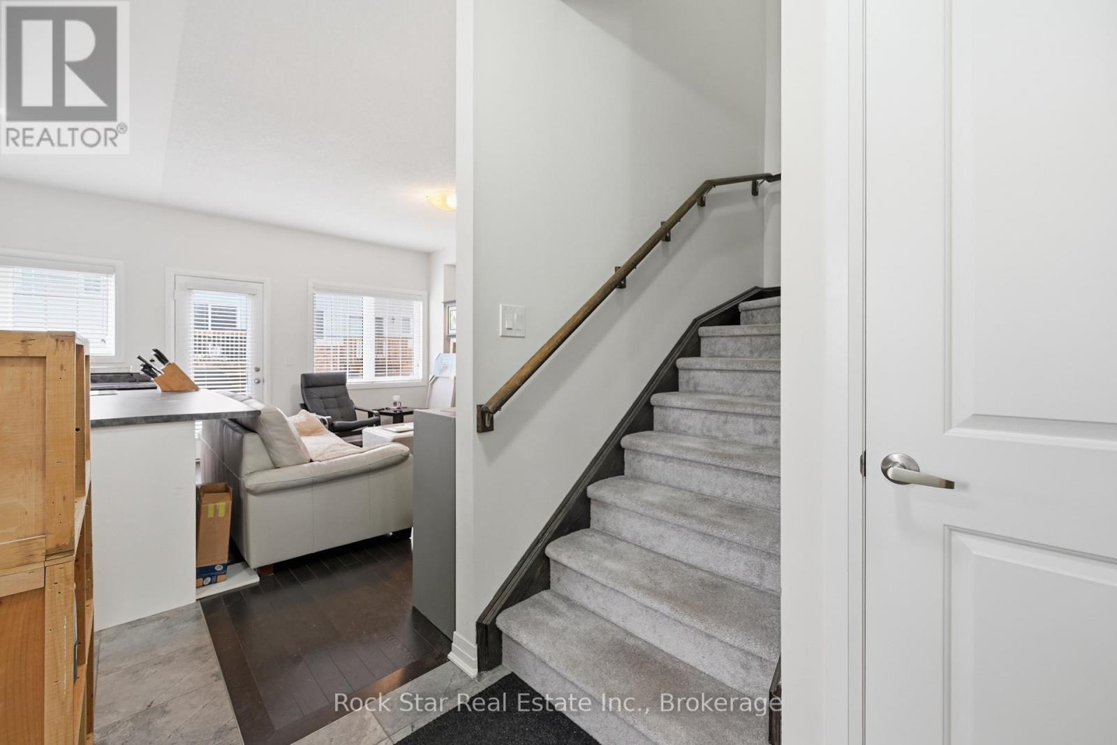 4042 Maitland Street, Lincoln, Ontario  L3J 0R6 - Photo 13 - X12907894