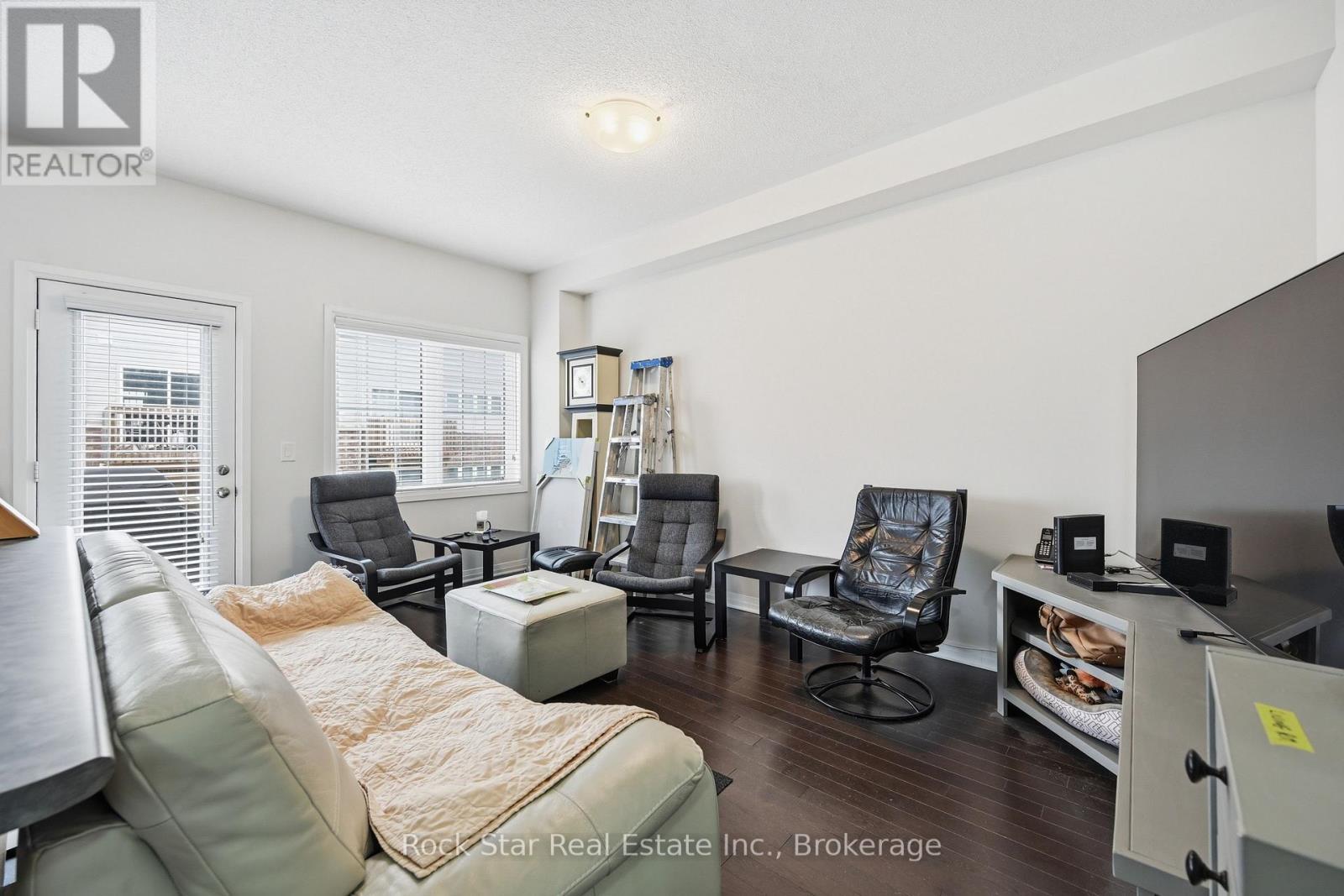 4042 Maitland Street, Lincoln, Ontario  L3J 0R6 - Photo 7 - X12907894