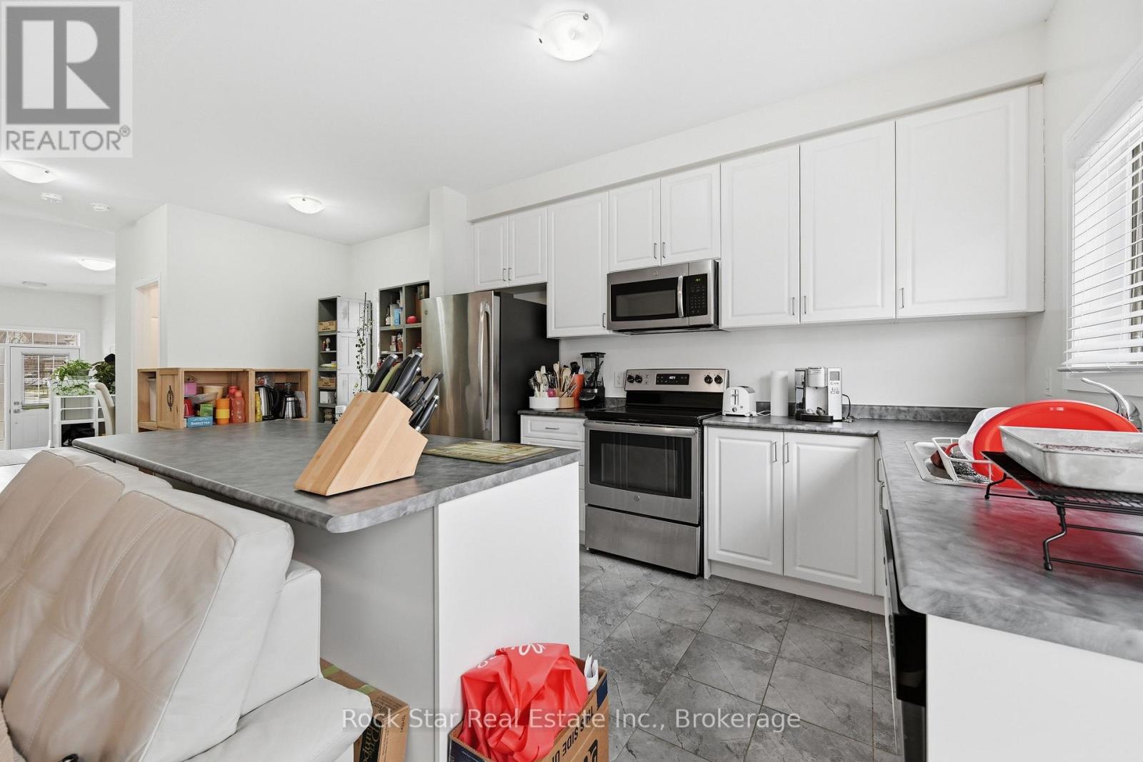 4042 Maitland Street, Lincoln, Ontario  L3J 0R6 - Photo 9 - X12907894