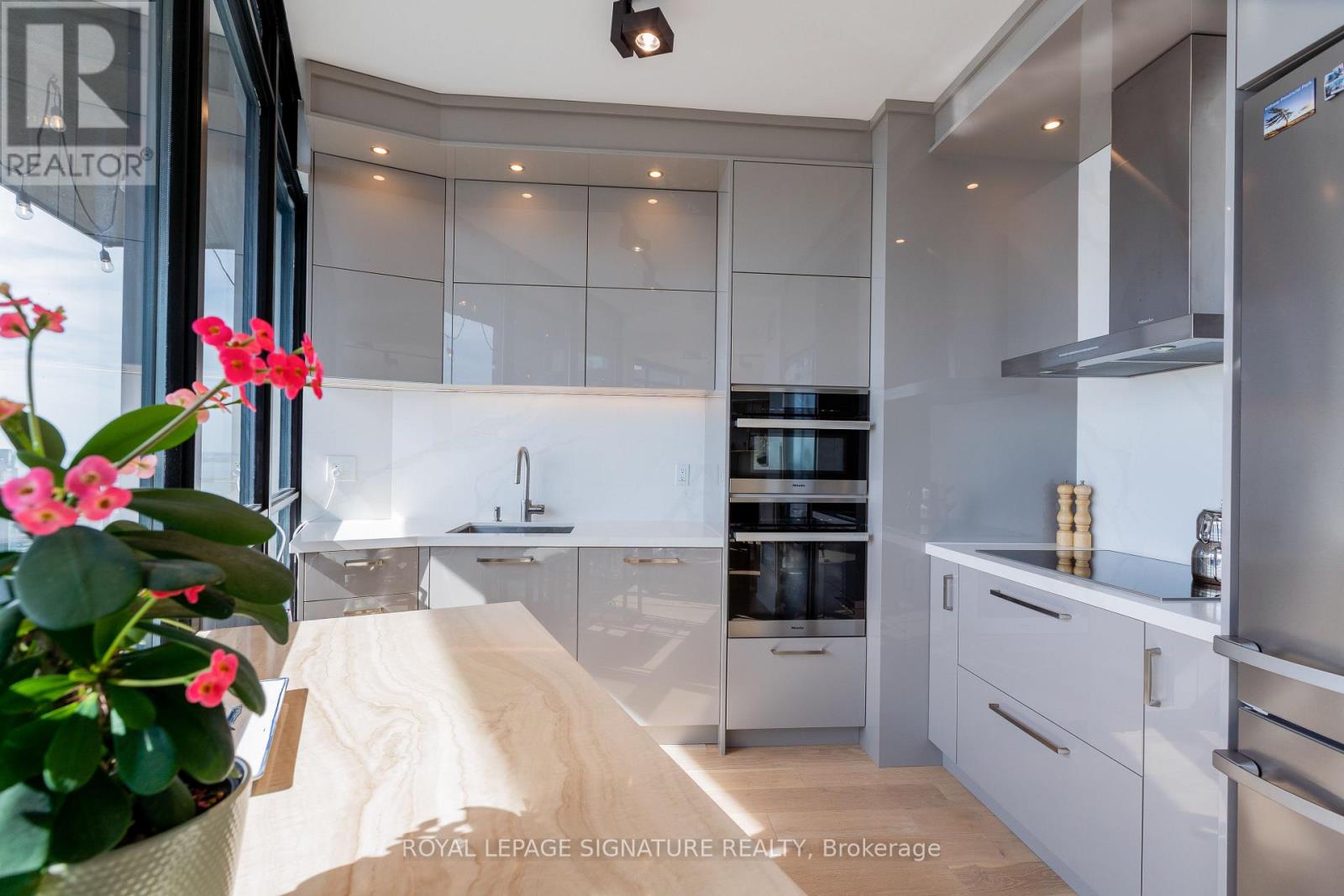 3609 - 219 Fort York Boulevard, Toronto, Ontario  M5V 1B1 - Photo 11 - C12907852