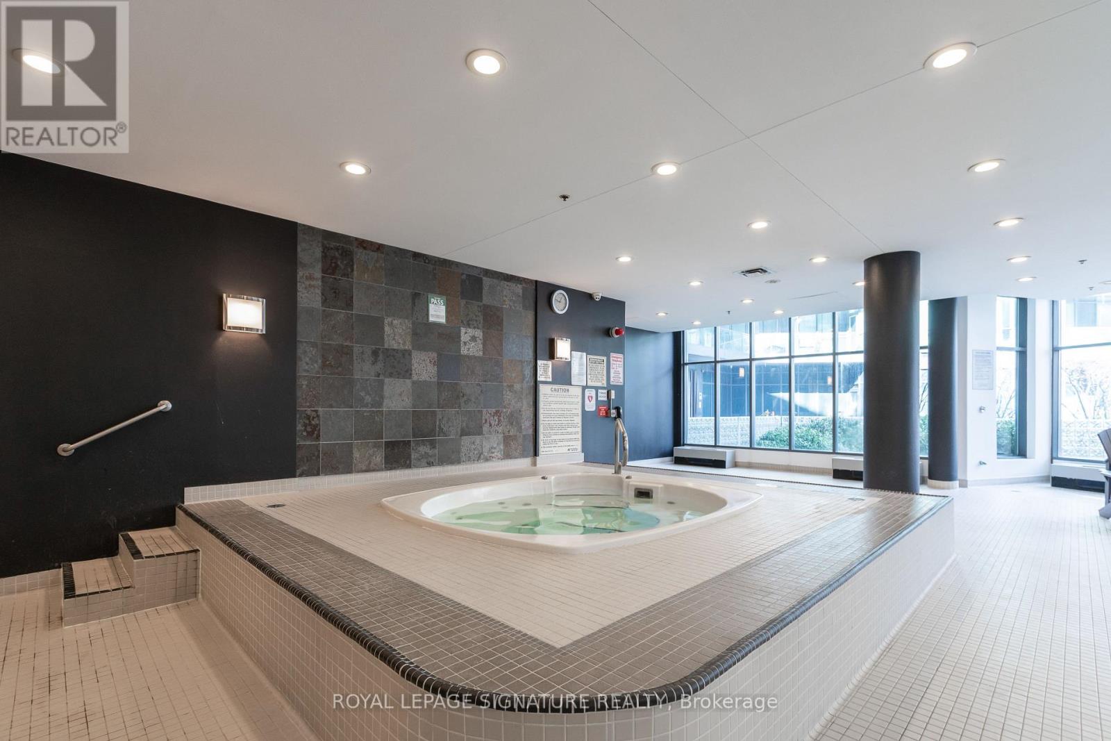 3609 - 219 Fort York Boulevard, Toronto, Ontario  M5V 1B1 - Photo 33 - C12907852