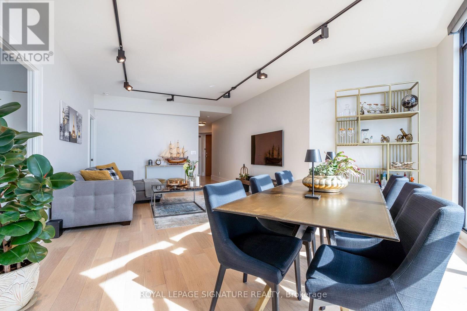 3609 - 219 Fort York Boulevard, Toronto, Ontario  M5V 1B1 - Photo 8 - C12907852