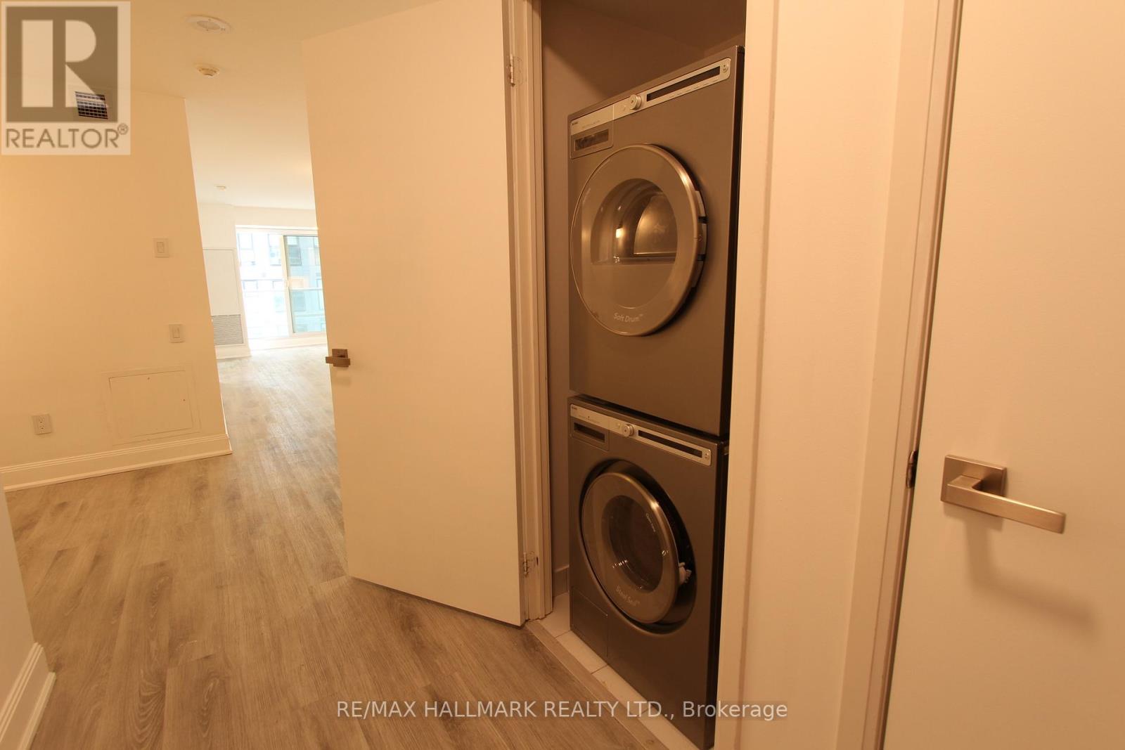 2803 - 2181 Yonge Street, Toronto, Ontario  M4S 2B1 - Photo 15 - C12907878