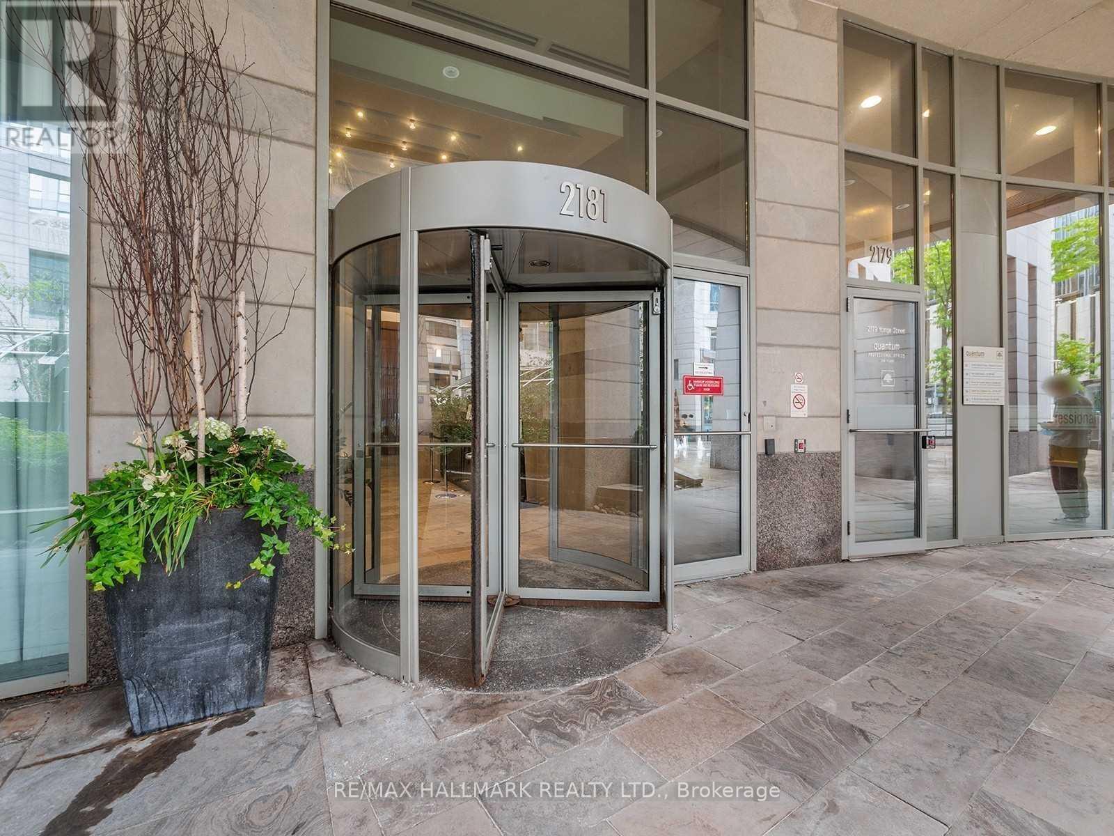 2803 - 2181 Yonge Street, Toronto, Ontario  M4S 2B1 - Photo 4 - C12907878