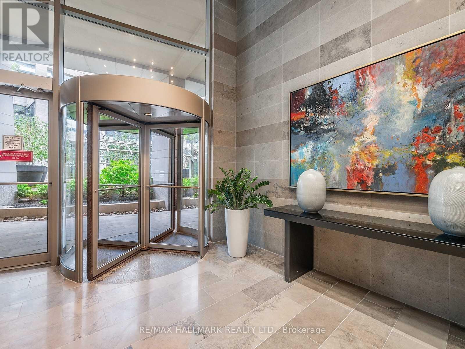 2803 - 2181 Yonge Street, Toronto, Ontario  M4S 2B1 - Photo 5 - C12907878