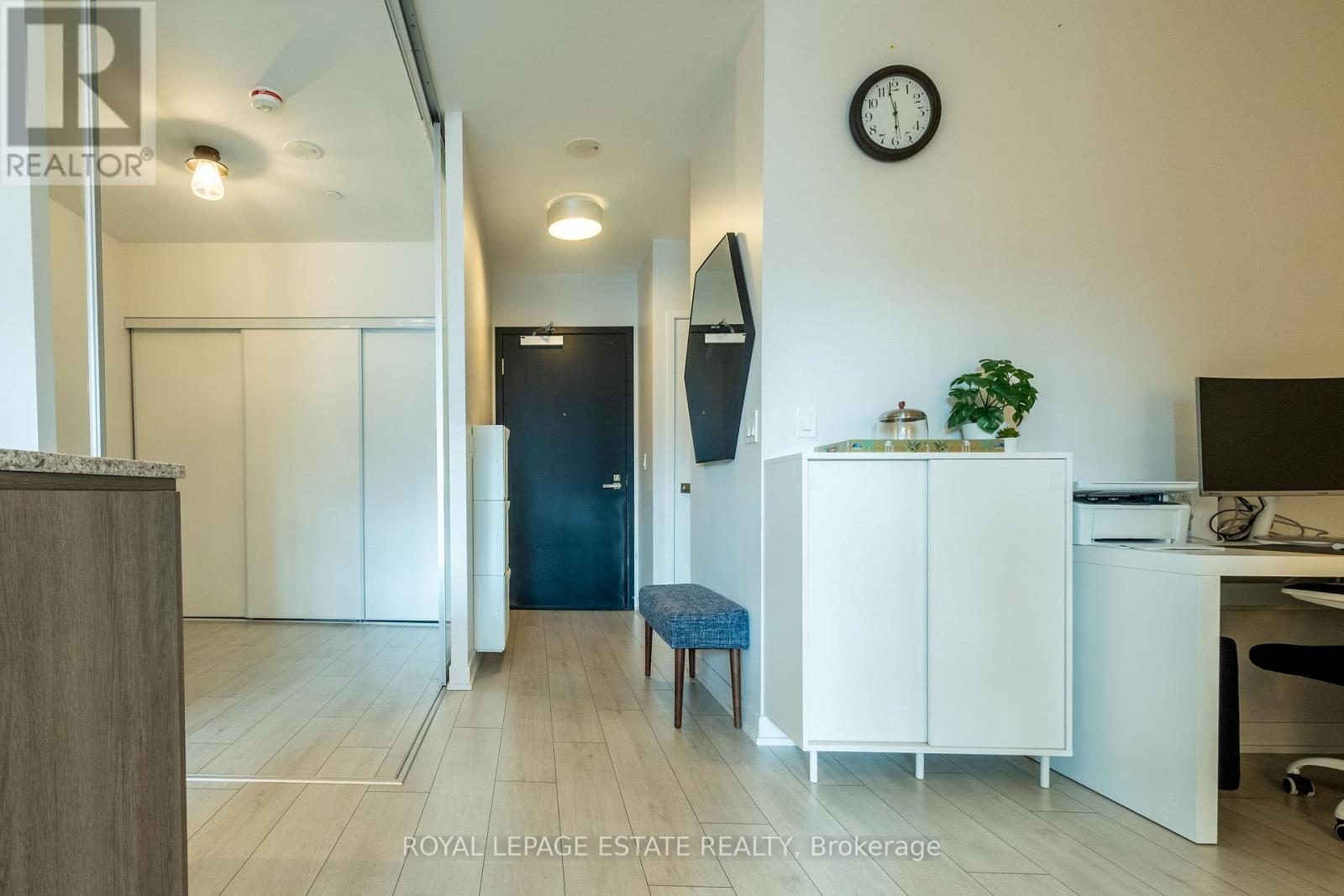 657 - 31 Tippett Road, Toronto, Ontario  M3H 0C8 - Photo 5 - C12907884