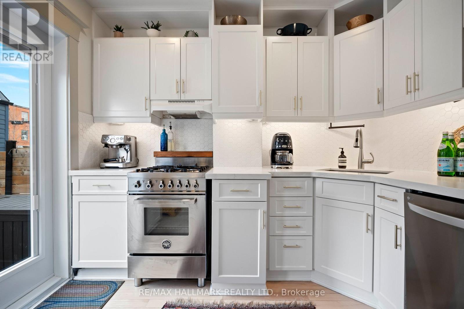 64 Chatham Avenue, Toronto, Ontario  M4J 1K6 - Photo 13 - E12907844