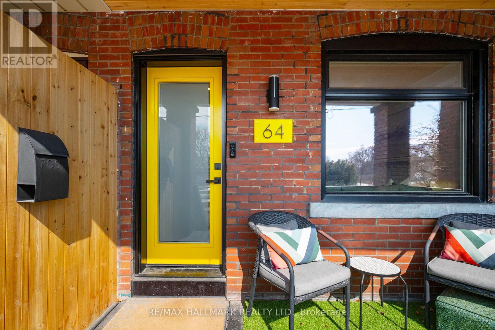 64 Chatham Avenue, Toronto, Ontario  M4J 1K6 - Photo 3 - E12907844