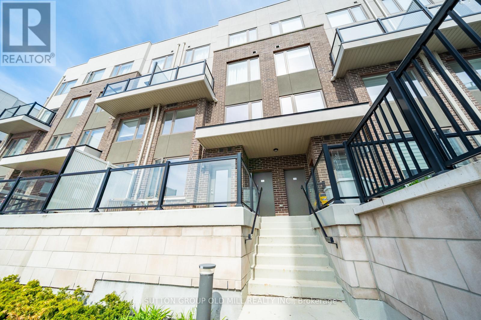 319 - 1460 Whites Road, Pickering, Ontario  L1V 0E8 - Photo 2 - E12907892