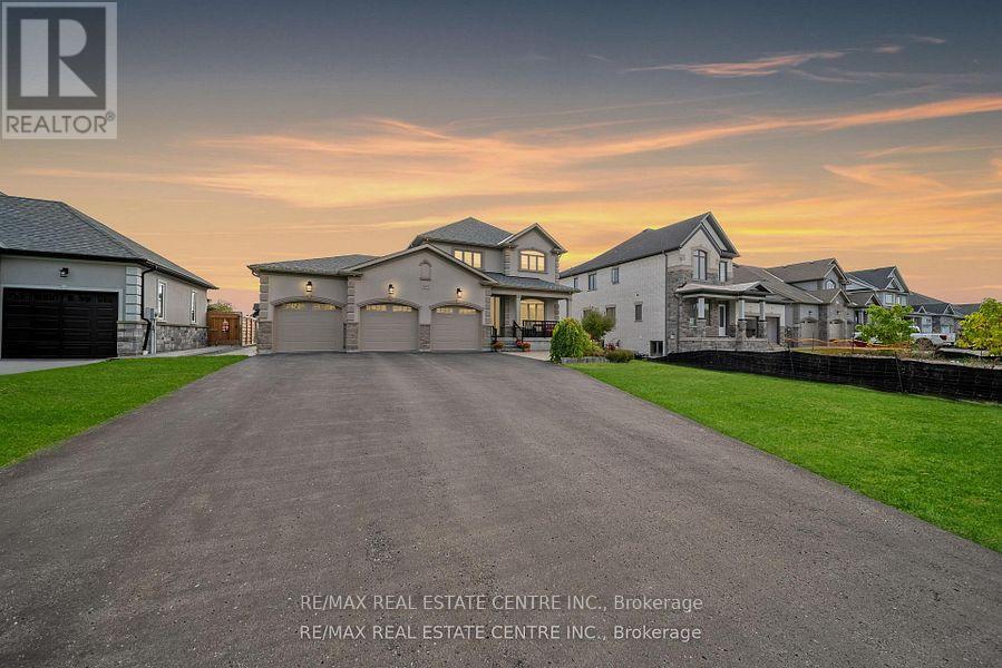 303 Sunnybrae Avenue, Innisfil, Ontario  L9S 1E5 - Photo 2 - N12907834