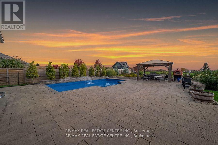 303 Sunnybrae Avenue, Innisfil, Ontario  L9S 1E5 - Photo 3 - N12907834