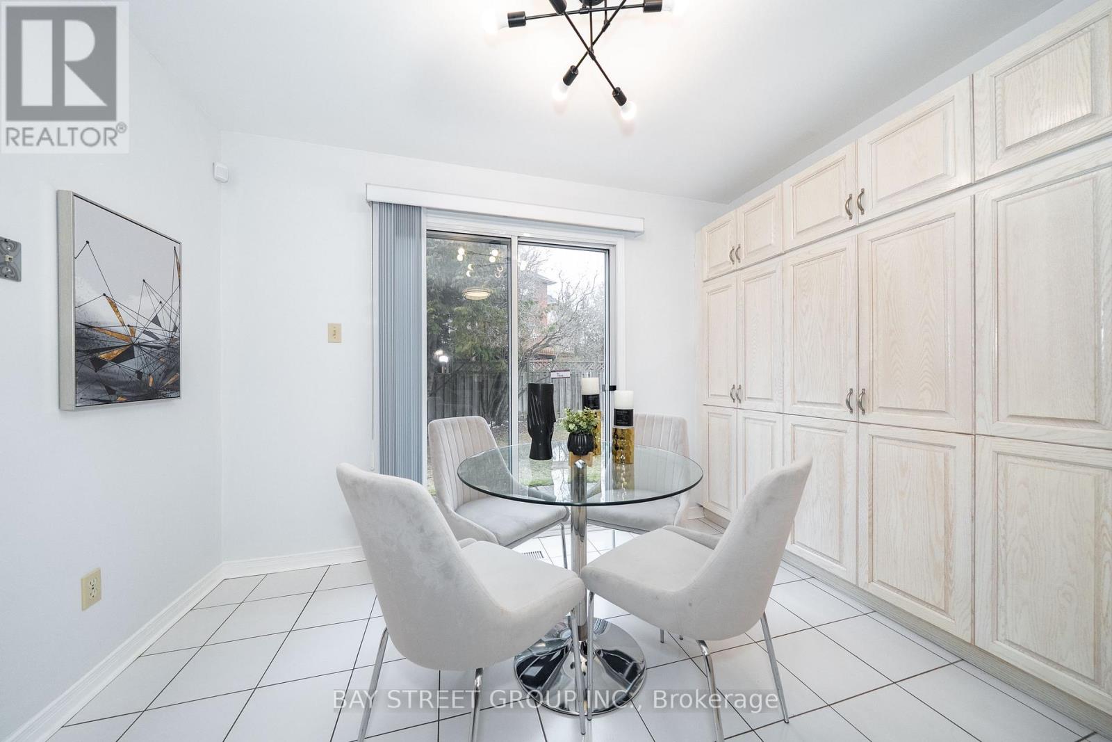 80 Summitcrest Drive, Richmond Hill, Ontario  L4S 1A8 - Photo 20 - N12907842